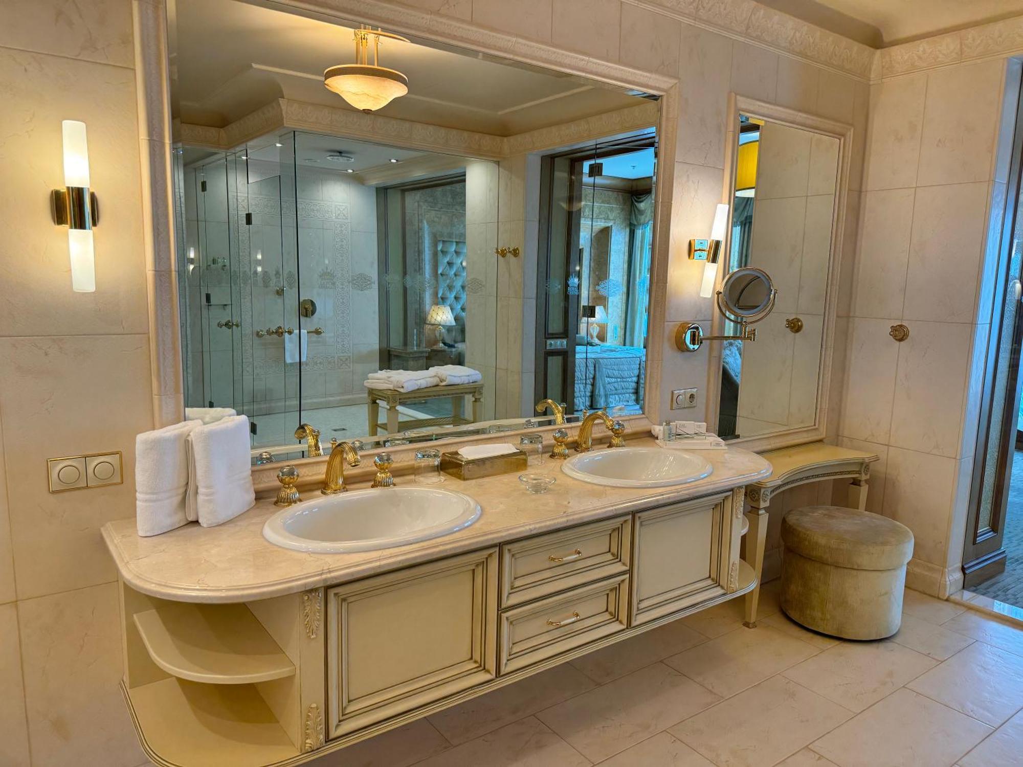 Royal Spa & Hotel Resort Рига Екстериор снимка