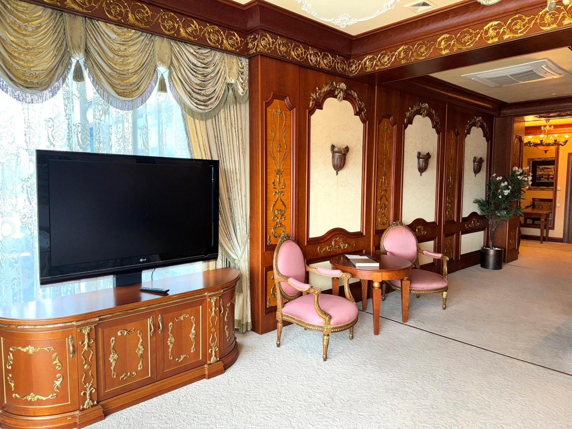 Royal Spa & Hotel Resort Рига Стая снимка